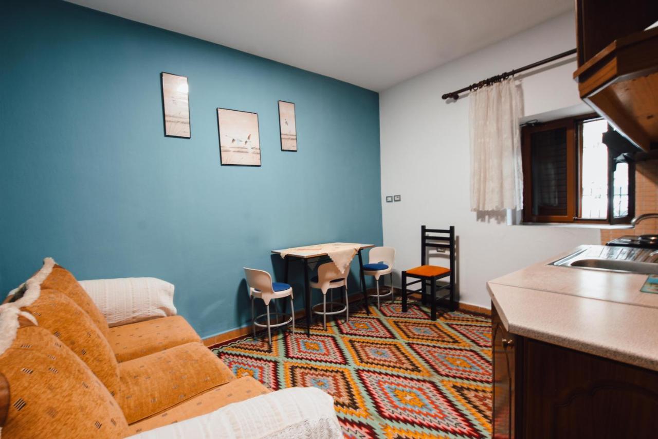 Bb Traditional Apartment Gjirokaster Exterior photo